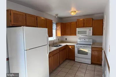 1948 Clinton Avenue, Chambersburg, PA 17201 - Photo 7