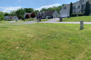 13153 Seneca Dr, Waynesboro, PA 17268 - Photo 7