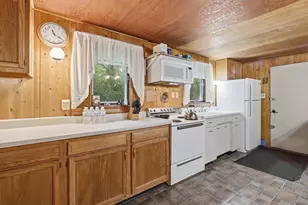 776 Perry Dr, Fayetteville, PA 17222 - Photo 9