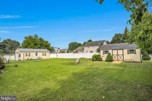 301 Catherine St, Greencastle, PA 17225 - Photo 5