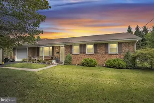 301 Catherine St, Greencastle, PA 17225 - Photo 1