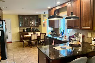 348 Phoenix Dr, Chambersburg, PA 17201 - Photo 7