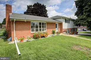 221 Harvest Ln, Chambersburg, PA 17202 - Photo 5