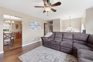 10113 Cardinal Dr, Orrstown, PA 17244 - Photo 13