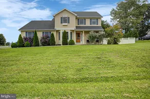 631 Eric Dr, Shippensburg, PA 17257 - Photo 1