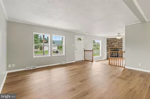 146 Camelot Dr, Chambersburg, PA 17202 - Photo 5
