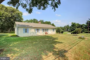 5881 Fort Loudon Rd, Mercersburg, PA 17236 - Photo 1