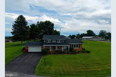 25 Kensington Drive, Chambersburg, PA 17201 - Photo 1