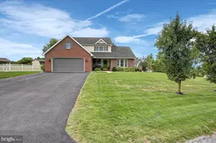 1732 Bell Ave, Chambersburg, PA 17202 - Photo 3