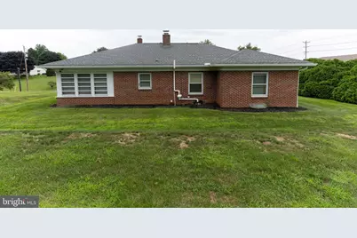 17 Twin Hill Drive, Waynesboro, PA 17268 - Photo 5