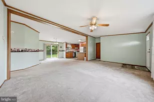 155 Camelot Dr, Chambersburg, PA 17202 - Photo 9