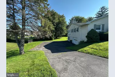410 W Seventh Street, Waynesboro, PA 17268 - Photo 11