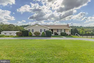 3691 W Weaver Rd, Greencastle, PA 17225 - Photo 5