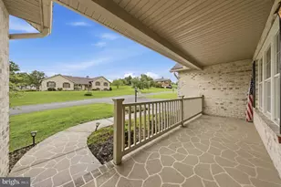 204 Jade Dr, Chambersburg, PA 17202 - Photo 5