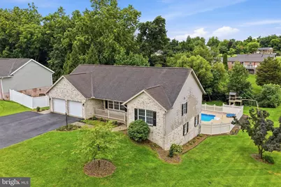 204 Jade Drive, Chambersburg, PA 17202 - Photo 3