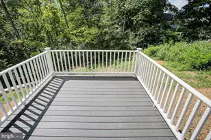 801 Dickeys Dr, Chambersburg, PA 17202 - Photo 7