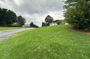 11539 Westminster Dr, Waynesboro, PA 17268 - Photo 15