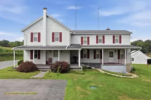 697 Shinham Rd, Greencastle, PA 17225 - Photo 5