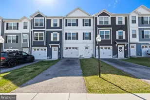 2085 Clinton Ave, Chambersburg, PA 17201 - Photo 1