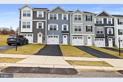 2055 Clinton Avenue, Chambersburg, PA 17201 - Photo 1
