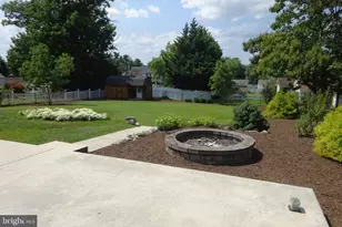 317 S Ridge Ave, Greencastle, PA 17225 - Photo 9