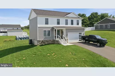 12192 Redhawk Dr, Waynesboro, PA 17268 - Photo 3