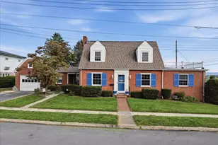 515 Hamilton Ave, Waynesboro, PA 17268 - Photo 1