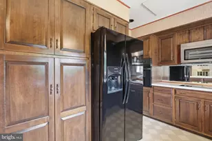 11475 Pine Hill Dr, Waynesboro, PA 17268 - Photo 23