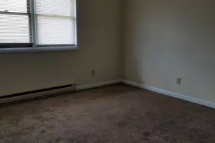 695 Center Dr, Chambersburg, PA 17201 - Photo 7