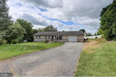 1541 Streamside Drive, Chambersburg, PA 17202 - Photo 9