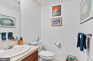 473 Franklin Square Dr, Chambersburg, PA 17201 - Photo 25