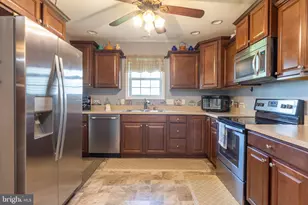 333 Eisenhower Dr, Chambersburg, PA 17201 - Photo 23