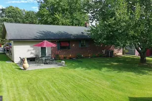 213 Joyce Dr, Fayetteville, PA 17222 - Photo 5