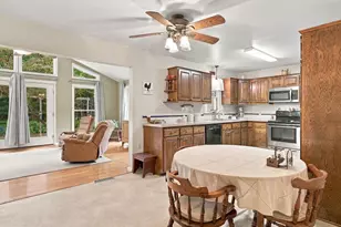 13860 Edgewood Dr, Waynesboro, PA 17268 - Photo 3