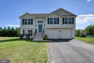 15360 Wedgewood Dr, Greencastle, PA 17225 - Photo 1