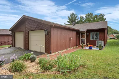 318 Stonegate Circle N, Chambersburg, PA 17201 - Photo 23