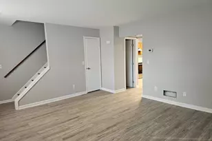48 E Gay St, Waynesboro, PA 17268 - Photo 5