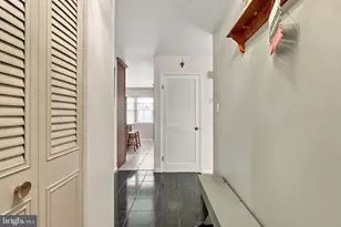 4 Buckingham Dr, Chambersburg, PA 17201 - Photo 5