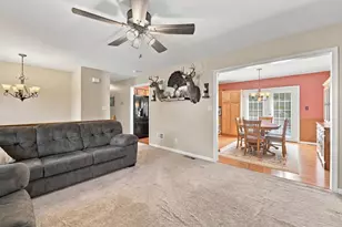 4440 Valley Cir, Fayetteville, PA 17222 - Photo 17