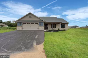 1434 Treeline Dr, Chambersburg, PA 17202 - Photo 1