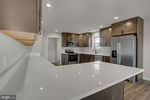 1434 Treeline Dr, Chambersburg, PA 17202 - Photo 11