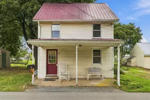 4 Spruce St, Mont Alto, PA 17237 - Photo 1