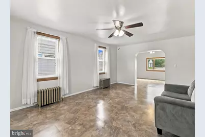 29 N Jefferson Street, Greencastle, PA 17225 - Photo 5