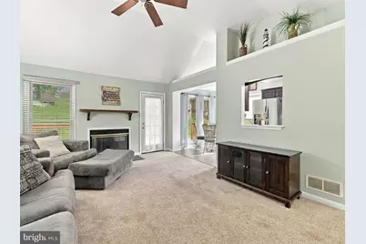6146 Greenbriar Drive, Fayetteville, PA 17222 - Photo 5