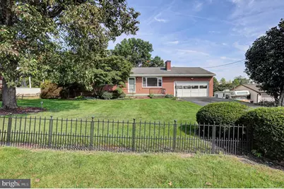 565 Lindia Drive, Chambersburg, PA 17202 - Photo 3