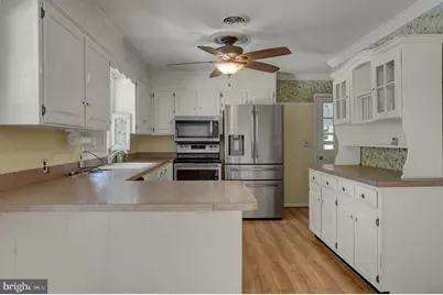 565 Lindia Drive, Chambersburg, PA 17202 - Photo 9