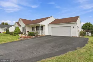 11816 Carol Ave, Greencastle, PA 17225 - Photo 3