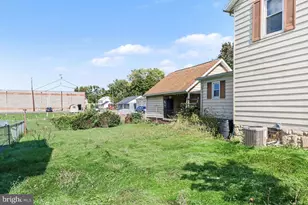 128 E Madison Street E, Greencastle, PA 17225 - Photo 25
