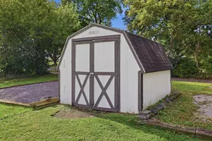 247 E Madison St, Greencastle, PA 17225 - Photo 33