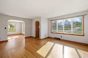 313 S 1st St, Mc Connellsburg, PA 17233 - Photo 5